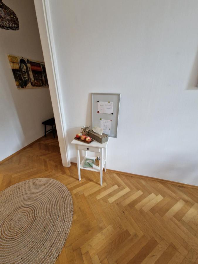 Entzueckendes Apartment Im Zentrum Грац Екстер'єр фото