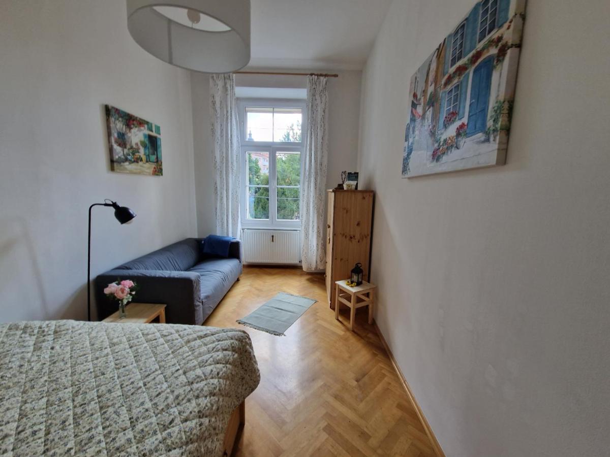 Entzueckendes Apartment Im Zentrum Грац Екстер'єр фото